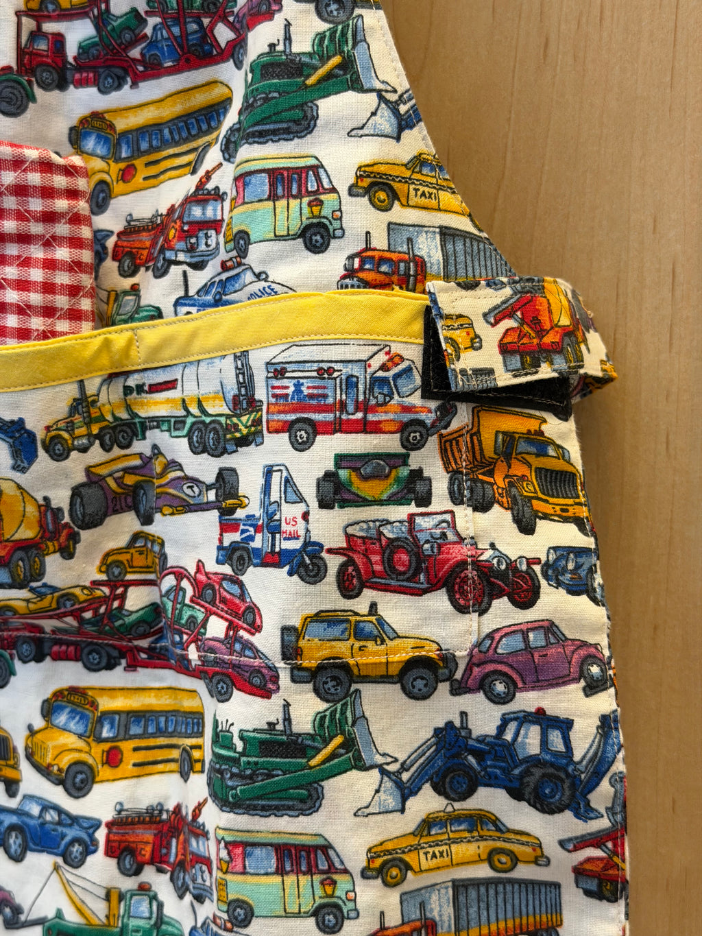 Play Apron with Vintage Cars/Trucks Print and Red Gingham Oven Mitt Set