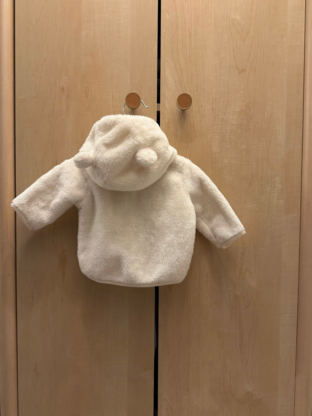 H&M Fluffy White Zip Hoodie with Bear Ears — Newborn