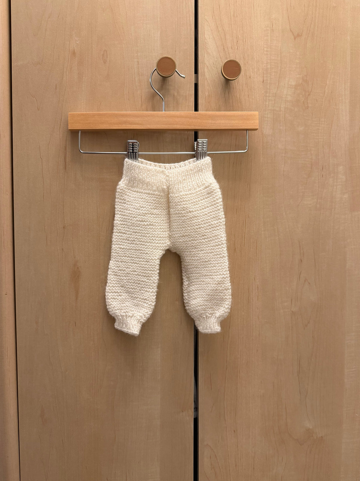 Handmade White Knit Jogger Pants / 0-3m