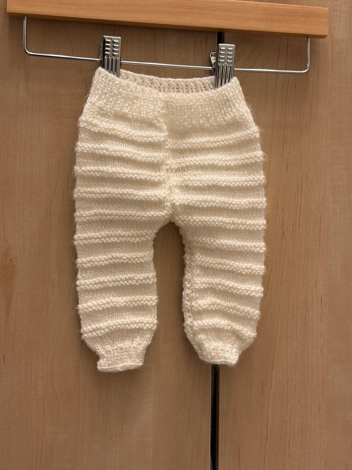 Handmade White Knit Stripe Texture Jogger Pants / 0-3m
