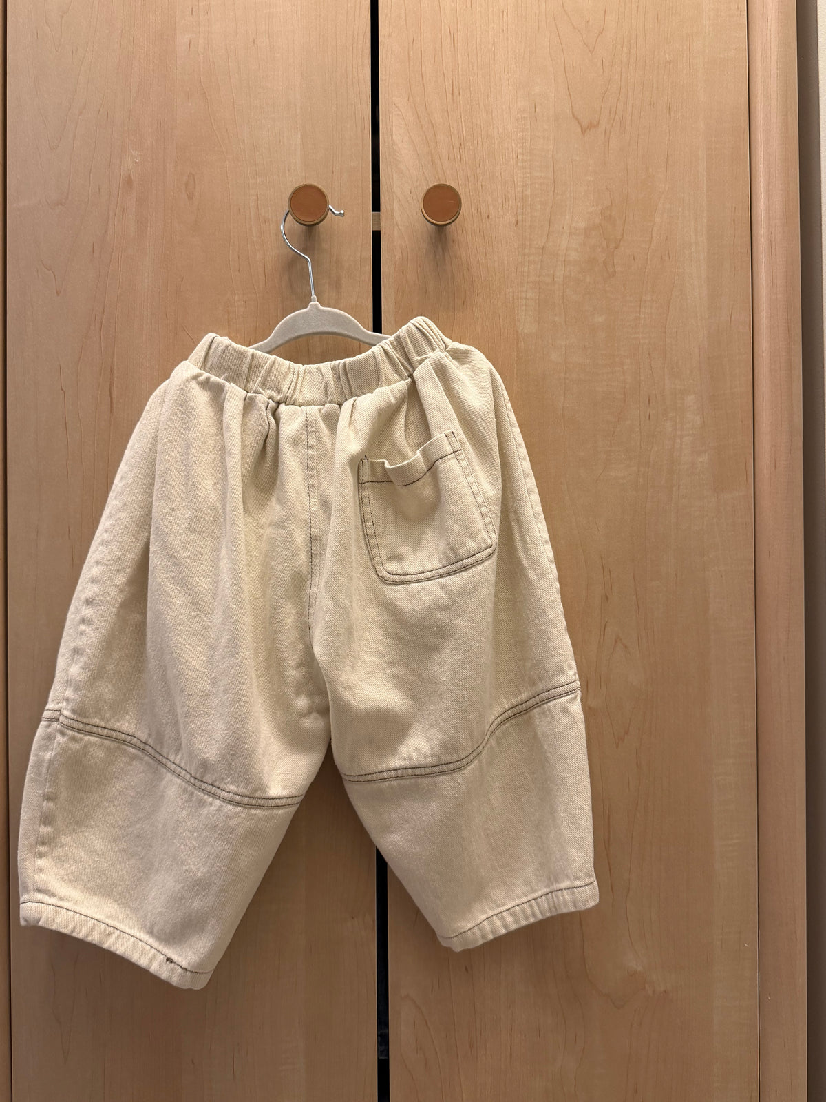 White Oversized Twill Barrel Jeans — 3T