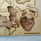 (New) Toy Maker of Lunenburg Kids Canada Map Puzzle with Native Animals