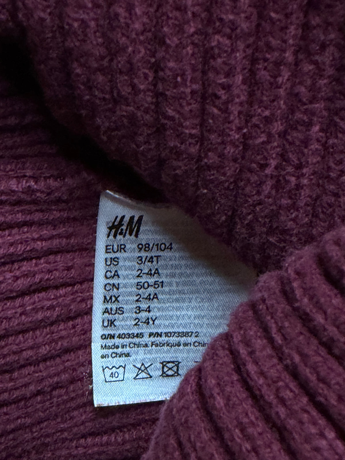 H&M Burgundy Rib Knit Beanie Toque — 3T-4T