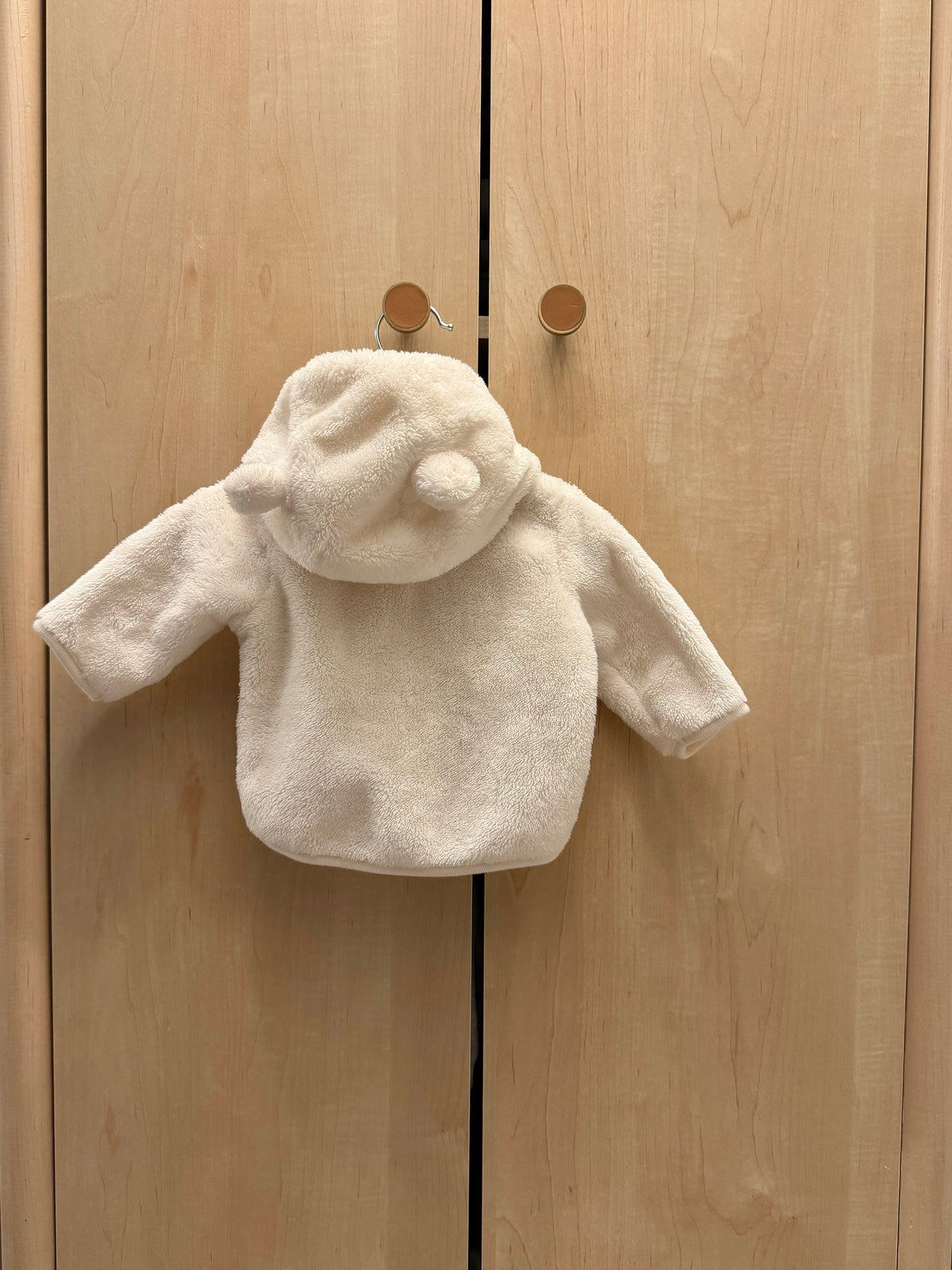 H&M Fluffy White Zip Hoodie with Bear Ears — Newborn