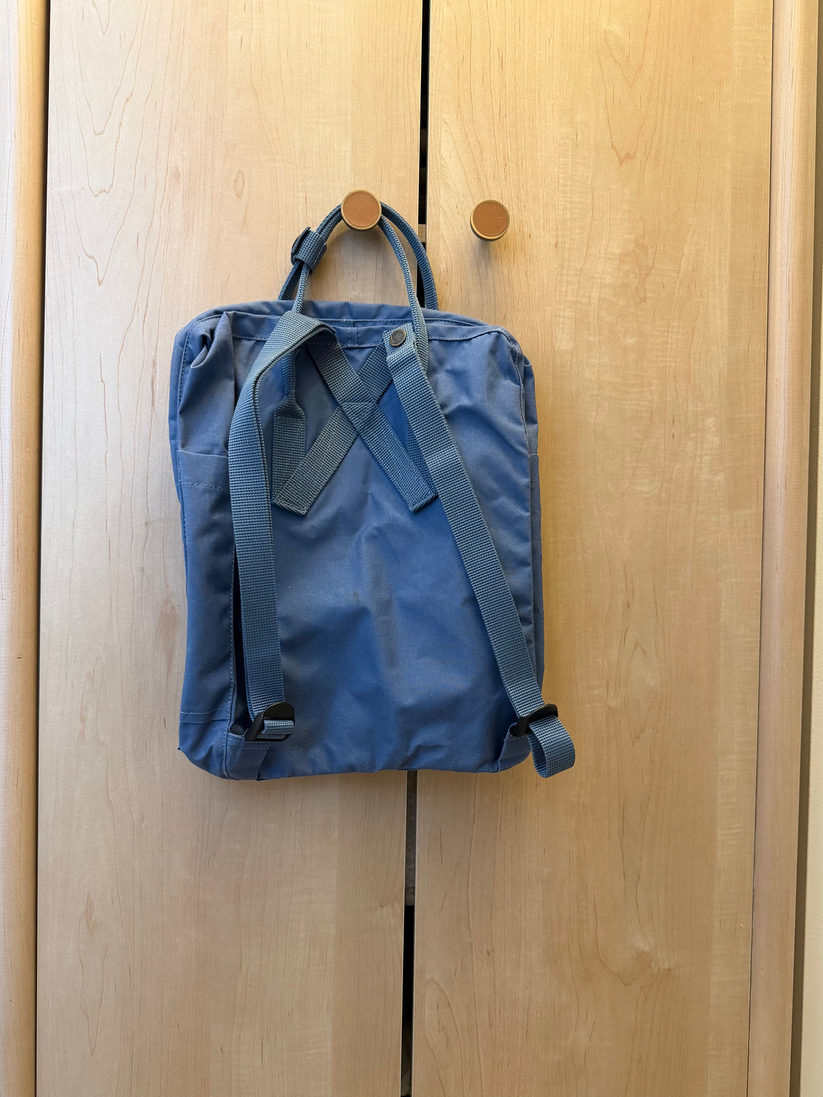 Fjallraven Kanken Classic Backpack Muted Blue 23510 Sweden Canvas — 16L