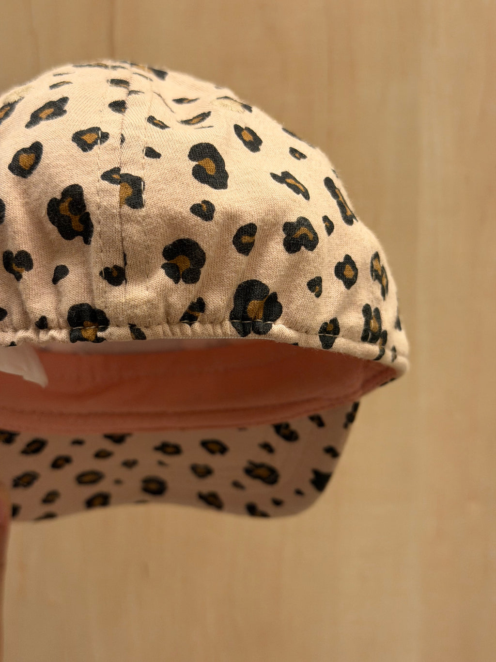 Sanrio H&M Hello Kitty Leopard Print Cap / 4-6m