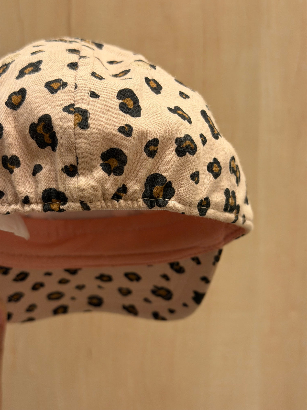 Sanrio H&M Hello Kitty Leopard Print Cap / 4-6m